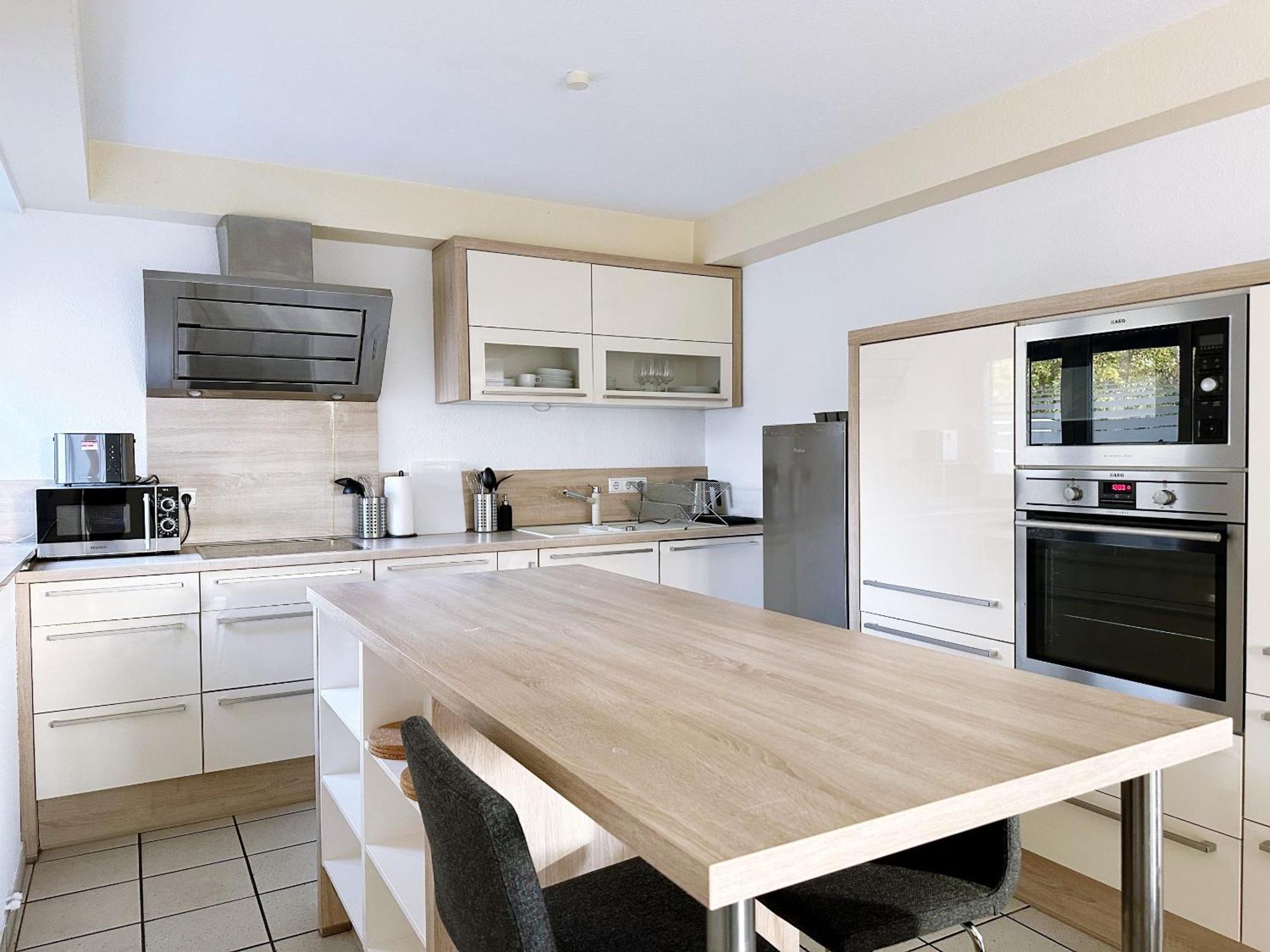 Schoene Apartments I Private Parkplaetze I Home2Share Munster  Exteriör bild