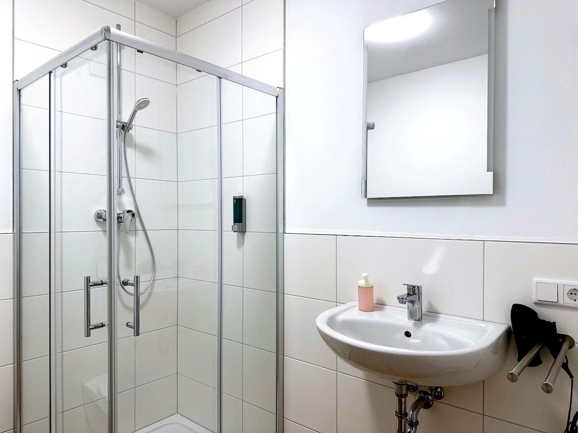 Schoene Apartments I Private Parkplaetze I Home2Share Munster  Exteriör bild